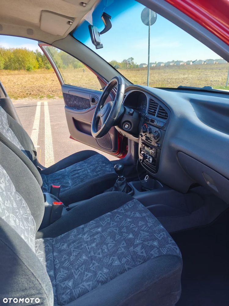 Daewoo Lanos 1.5 SE - 32