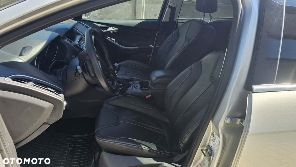 Ford Focus 1.6 TDCi DPF Titanium - 14