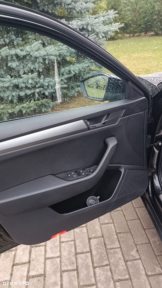 Skoda Superb 2017 photo 5