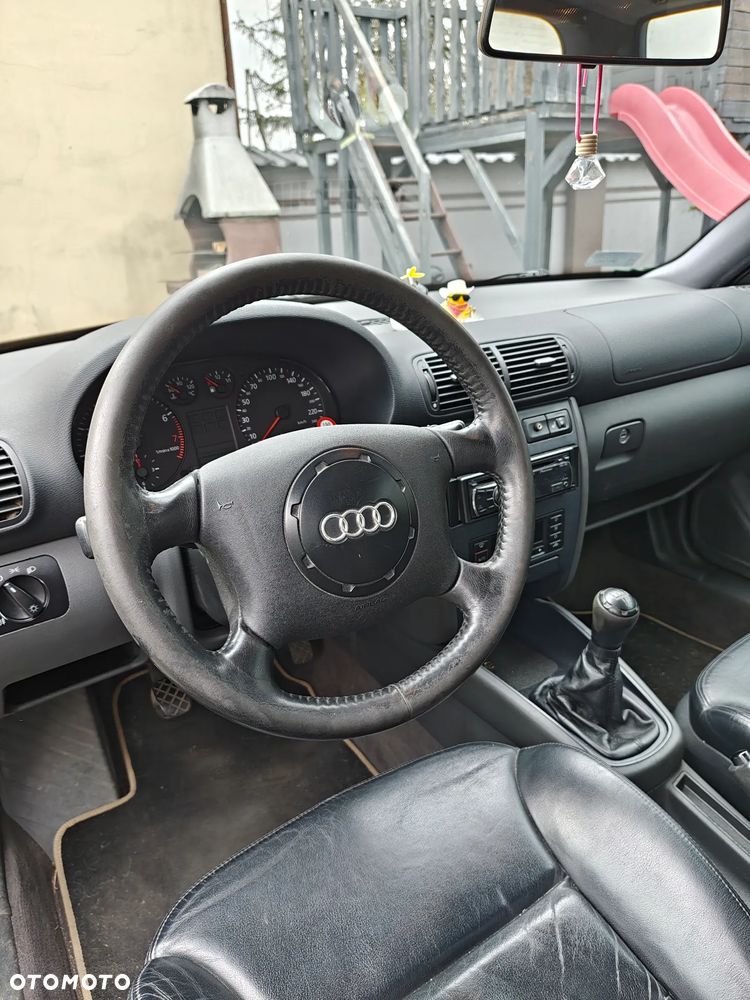 Audi A3 3-drzwiowe 1.6 Ambiente - 13