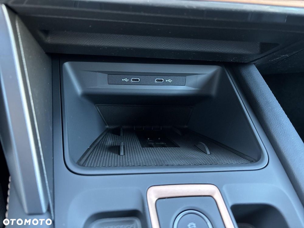 Cupra Leon Sportstourer 2.0 TSI 4Drive DSG - 32