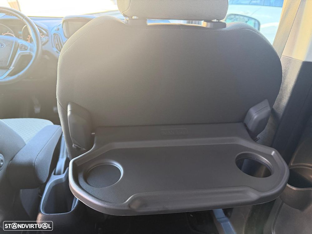 Ford Tourneo Courier 1.5 TDCi Titanium - 11
