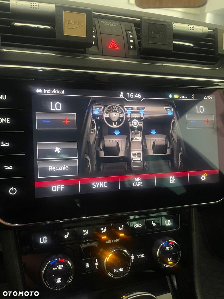 Skoda Superb 2.0 TDI L&K DSG - 33