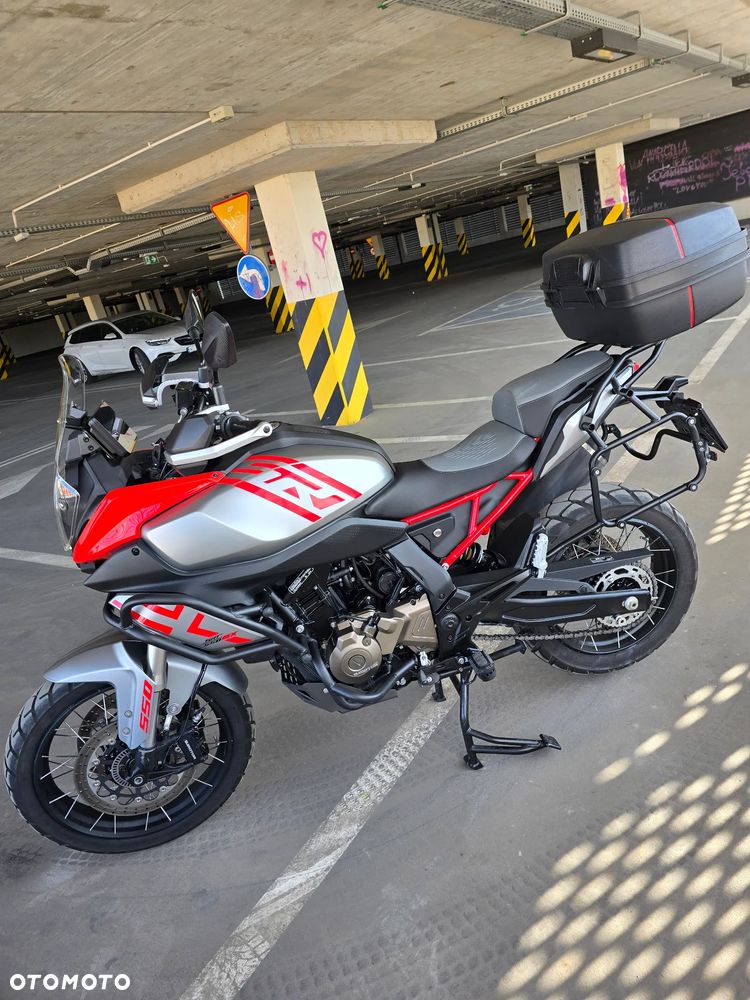 QJMOTOR SRT 600SX - 5