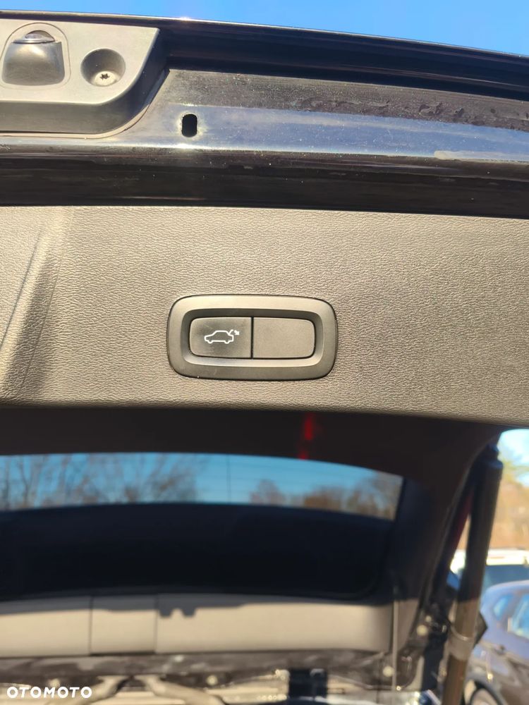 Volvo XC 40 T3 Momentum Pro - 13