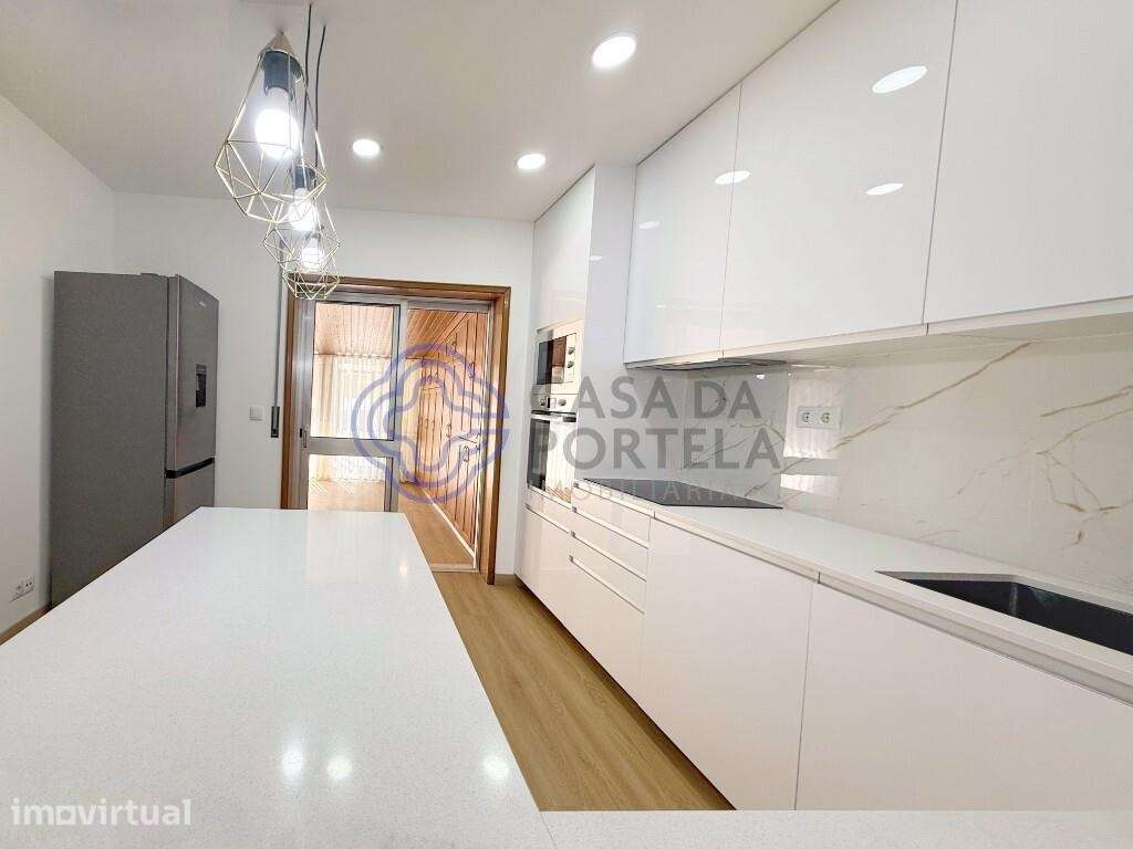 Apartamento T3  remodelado e central em São João da Madeira - Grande imagem: 3/29