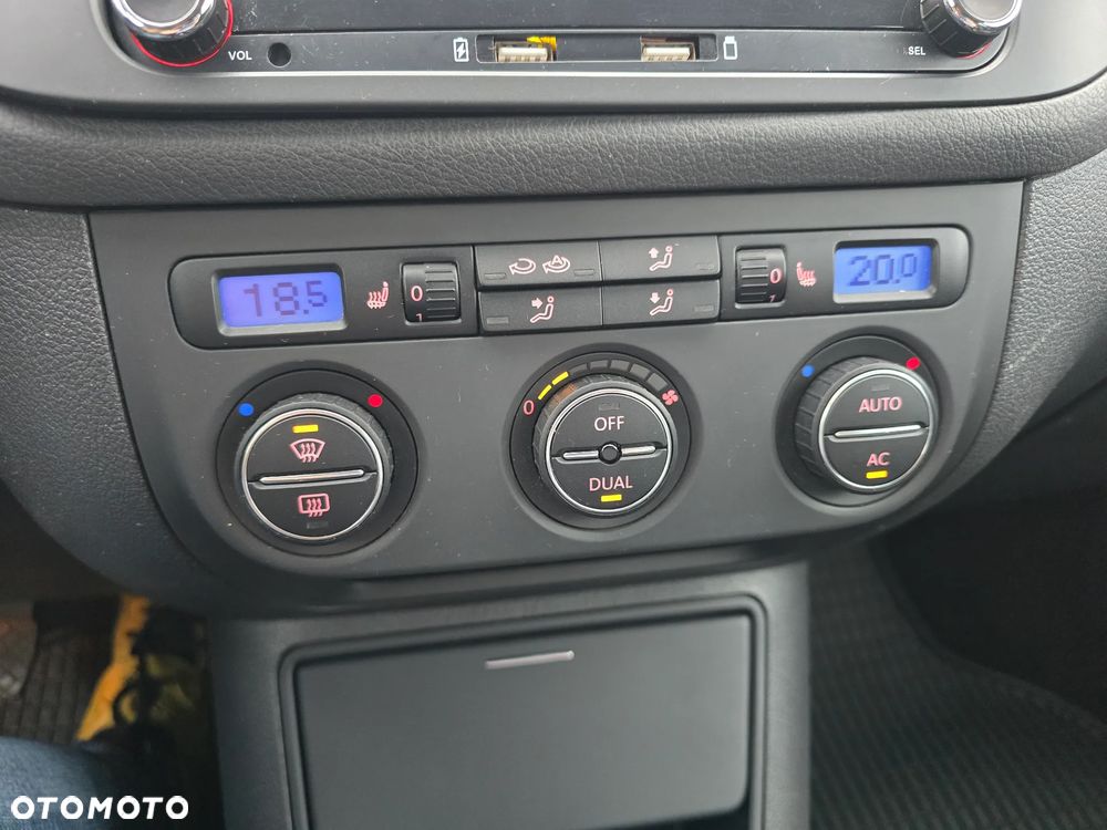 Volkswagen Golf 1.6 United - 27