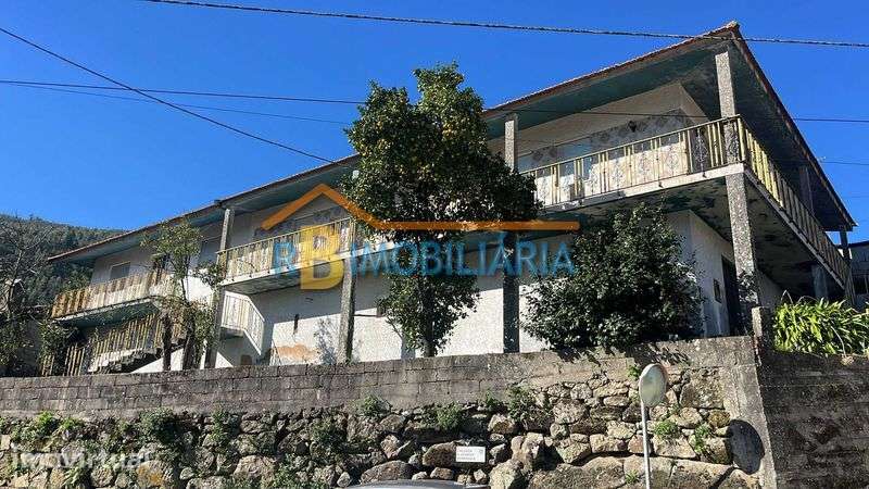 Conjunto de 2 moradias geminadas em Mansores - Arouca - Grande imagem: 4/12
