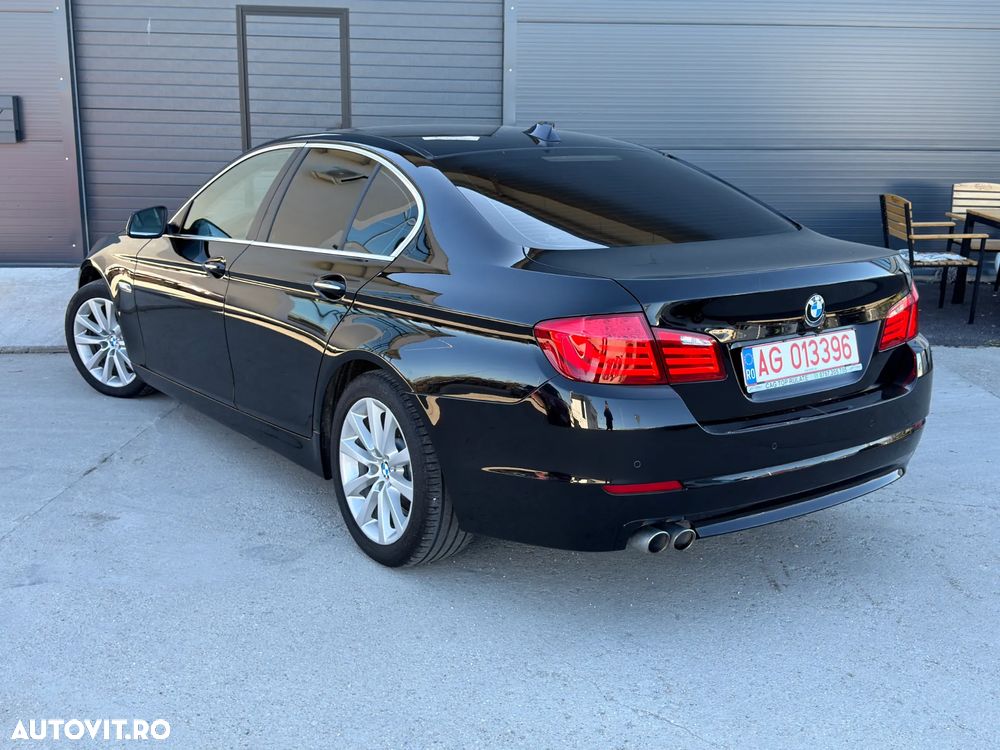 BMW Seria 5 520d Aut. - 11