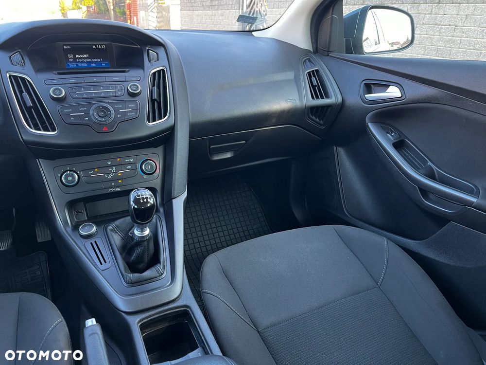 Ford Focus - 22