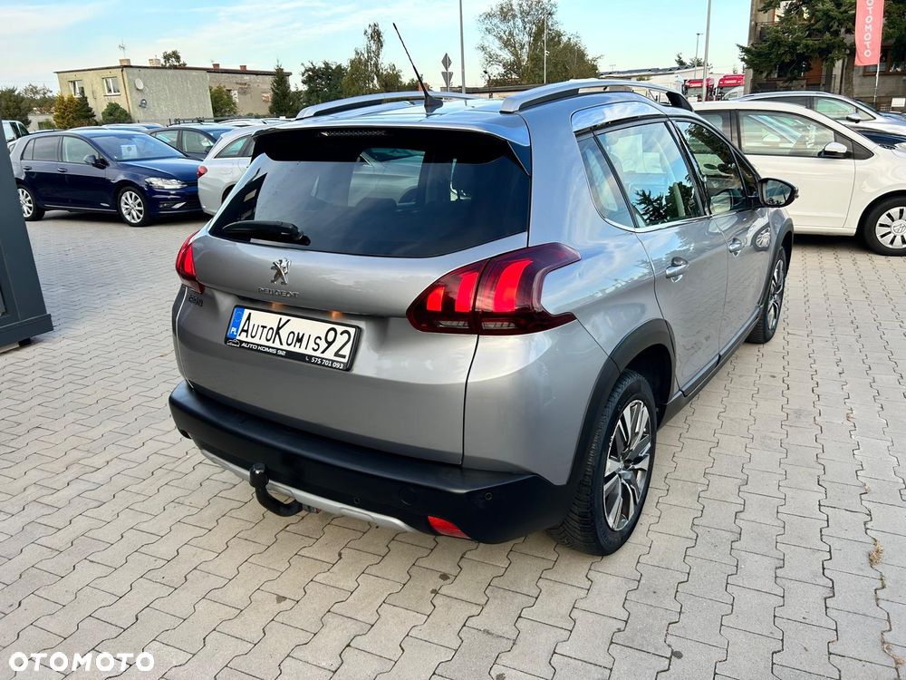 Peugeot 2008 1.2 Pure Tech GPF Allure S&S EAT6 - 7