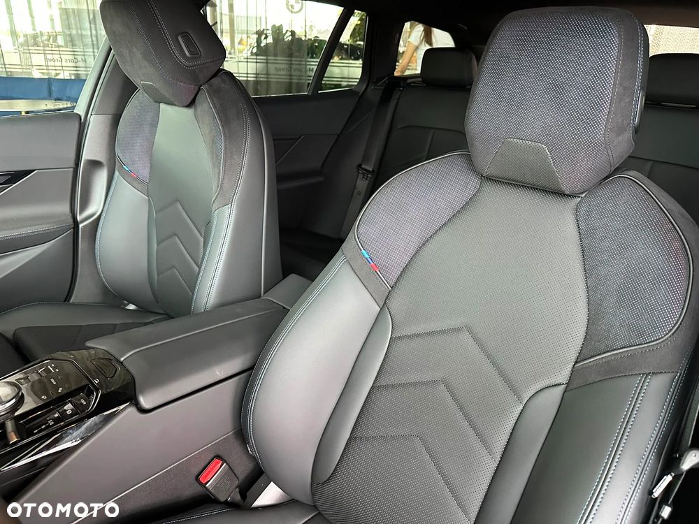 BMW Seria 5 540d xDrive mHEV - 18