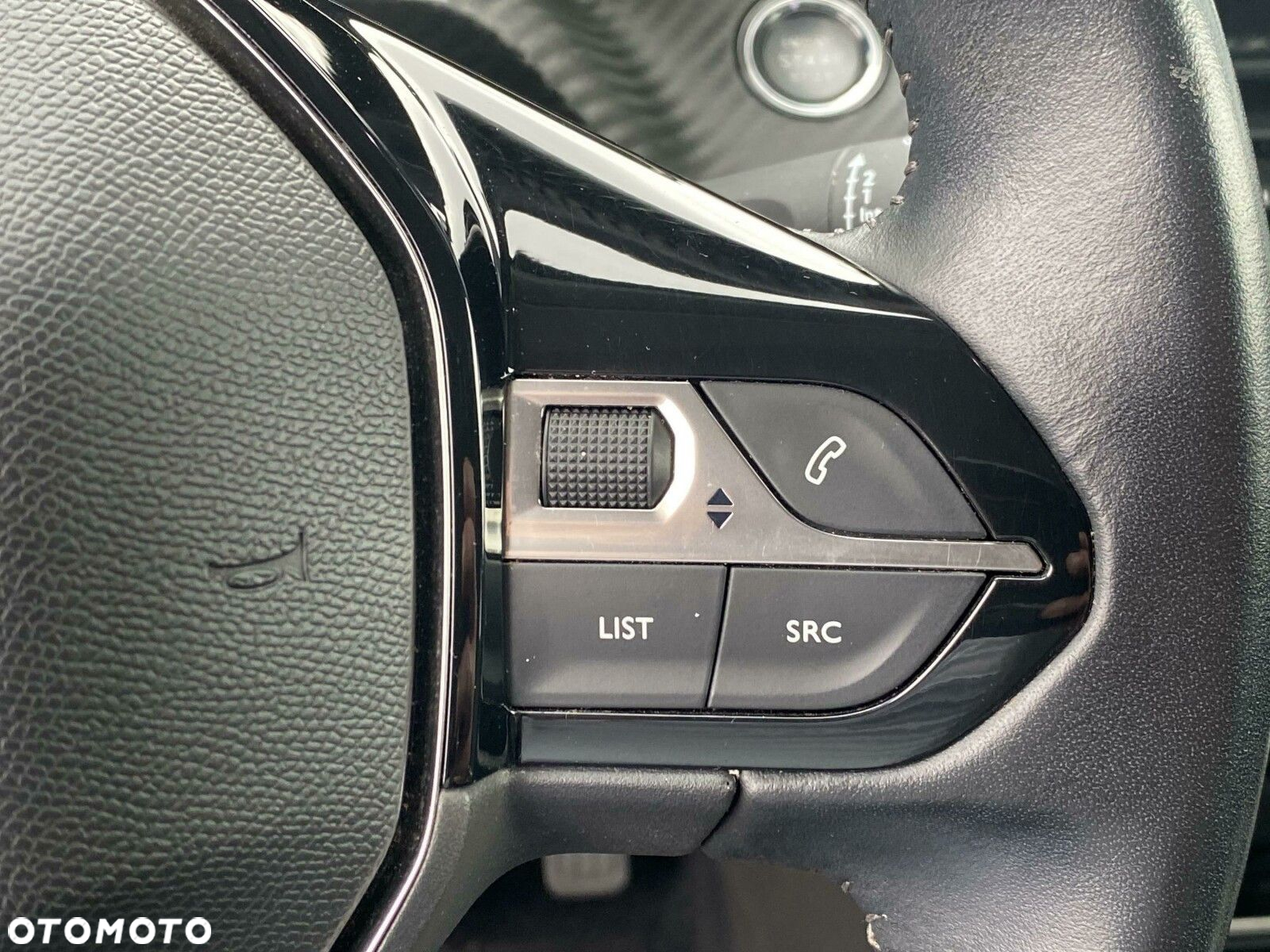 Peugeot 2008 - 13