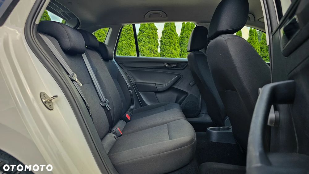 Skoda RAPID 1.6 TDI DPF Active - 11