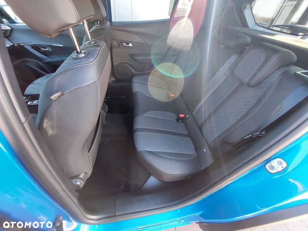 Peugeot 2008 1.2 PureTech Allure S&S EAT8 - 15