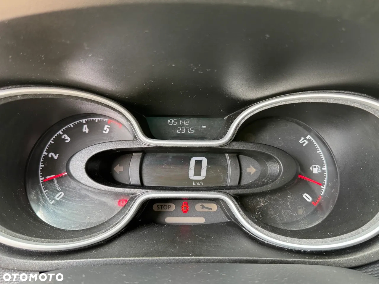 Opel Vivaro - 8