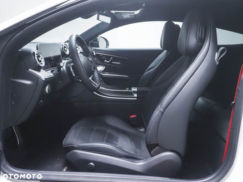 Mercedes-Benz CLE 300 4Matic 9G-TRONIC Edition AMG Line - 8