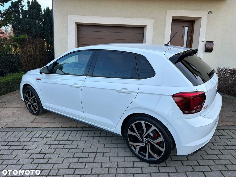 Volkswagen Polo 2.0 TSI DSG GTI - 23