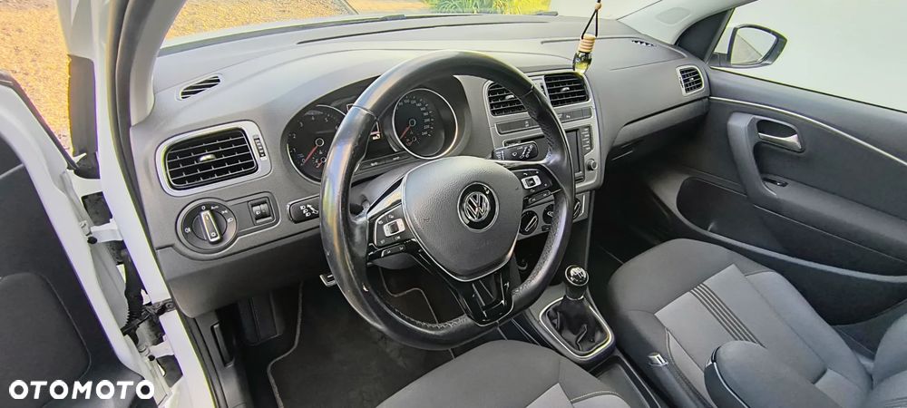 Volkswagen Polo 1.2 TSI Blue Motion Technology Allstar - 9