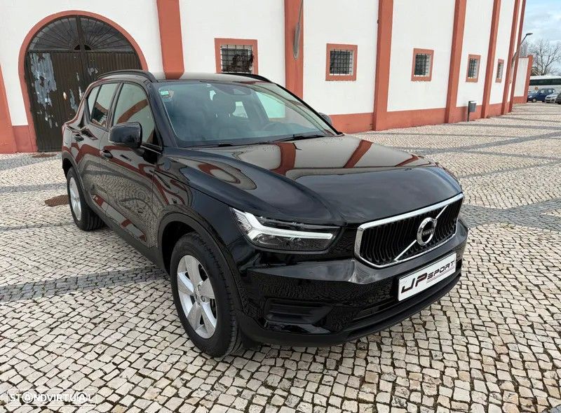 Volvo XC 40 2.0 D3 Momentum Core - 3