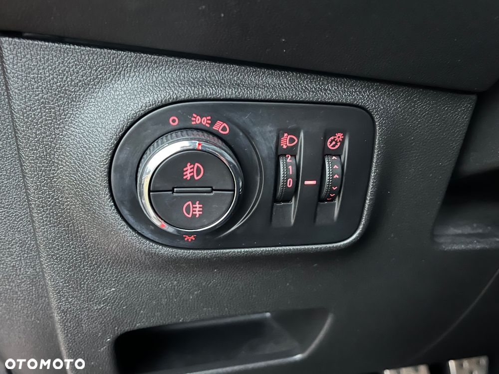 Opel Corsa 1.4 Color Edition - 30