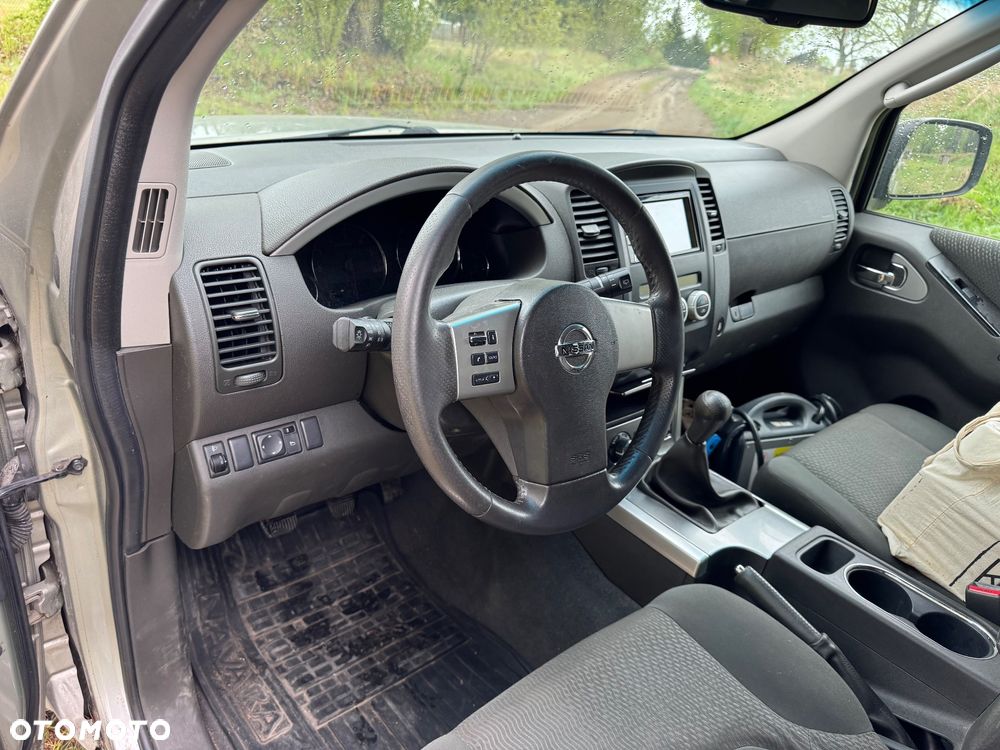 Nissan Pathfinder 2.5 DCi XE - 5