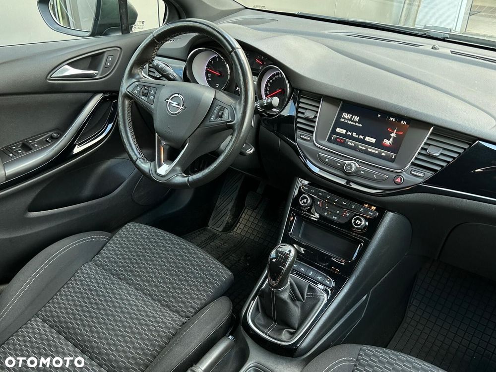 Opel Astra 1.6 T Elite S&S - 15