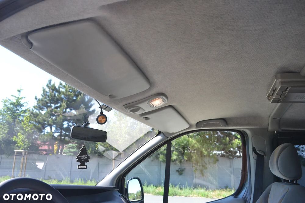 Renault Trafic Passenger Expression - 13