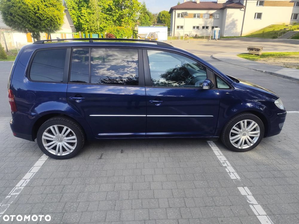 Volkswagen Touran 2.0 TDI DPF Highline DSG - 6