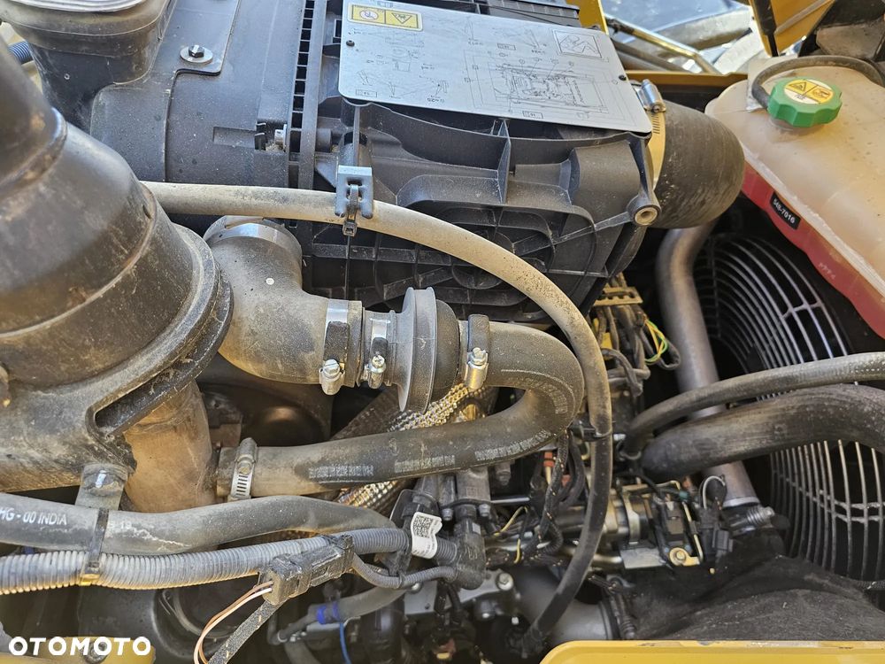 Caterpillar 444 2021R - 13