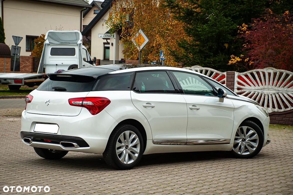 DS Automobiles DS 5 - 17
