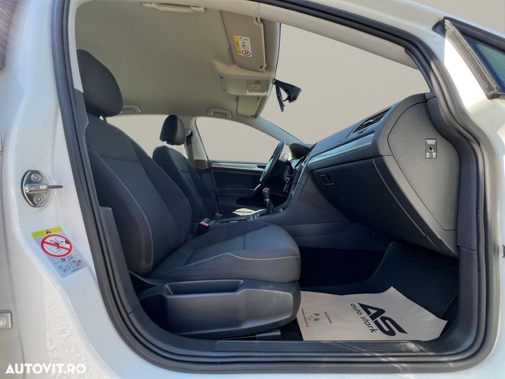 VOLKSWAGEN Golf 2020 — imagine 20
