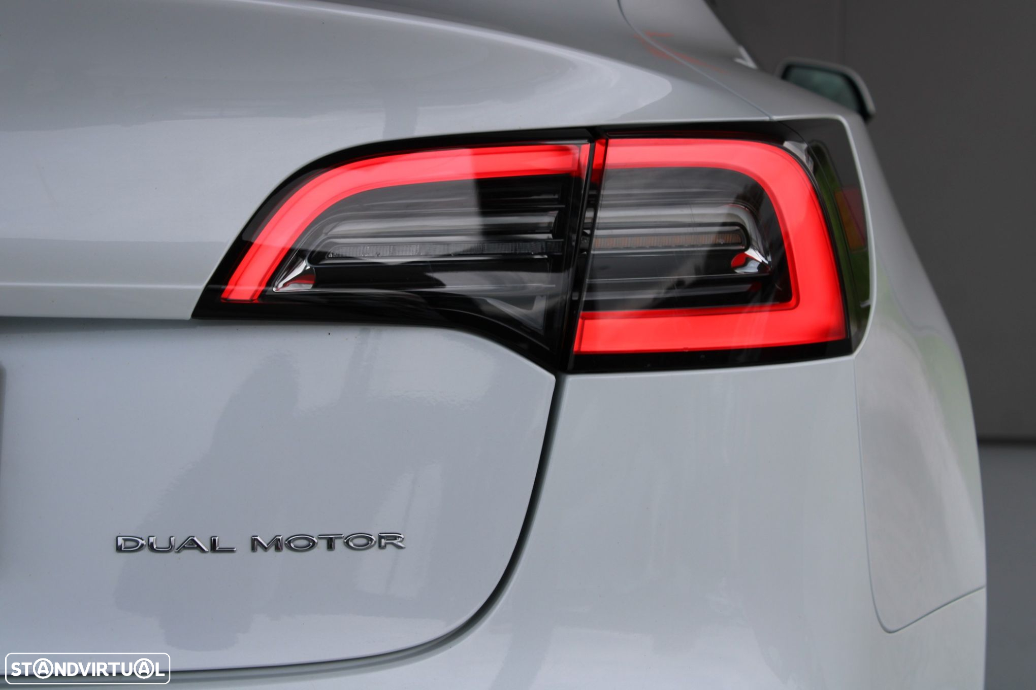 Tesla Model 3 Long Range AWD Dual Motor - 36