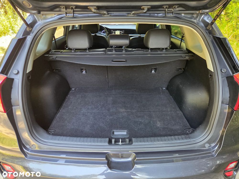 Kia Niro 1.6 GDI Hybrid L - 16