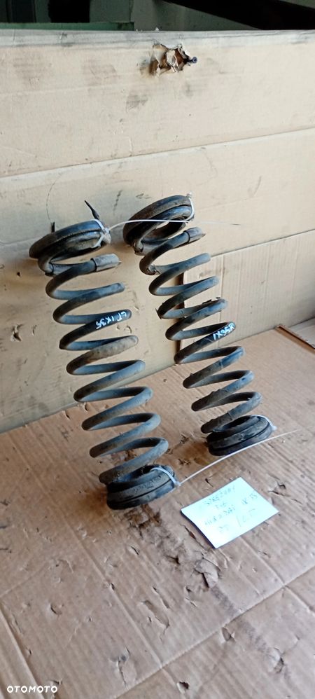 Sprężyny sprężyna tył tylne Hyundai IX35 - 3