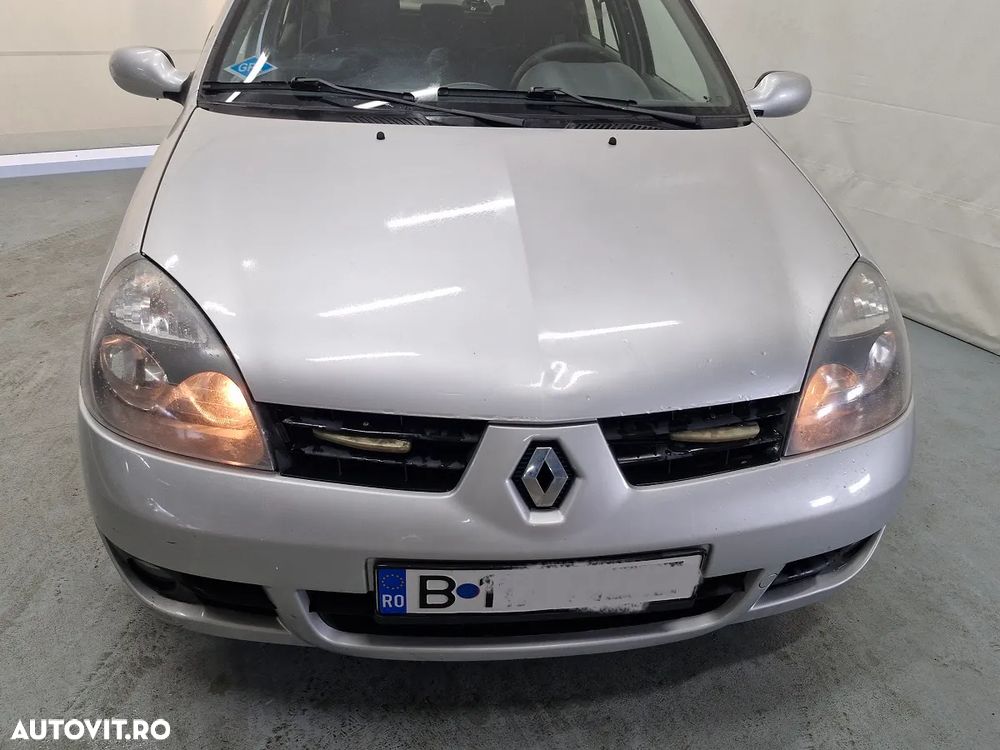 Renault Symbol - 11