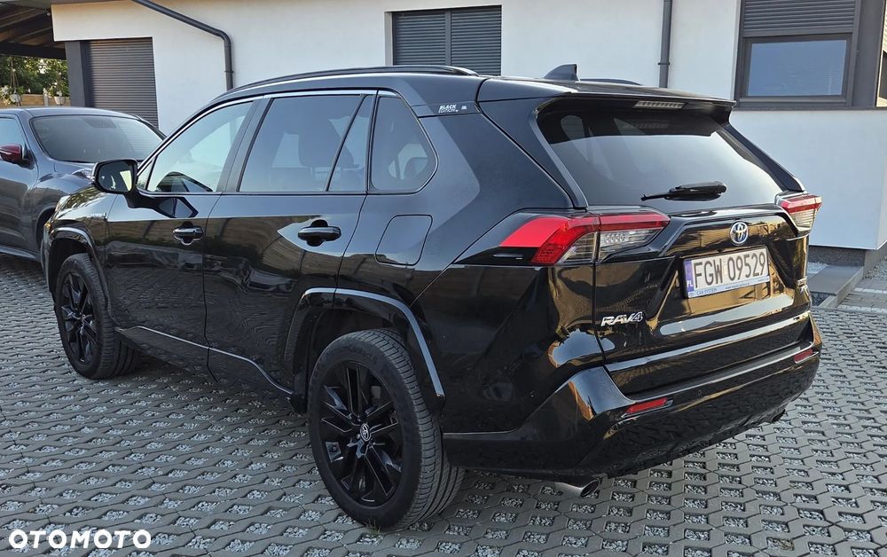 Toyota RAV4 2.5 Hybrid Black Edition by JBL 4x4 - 5