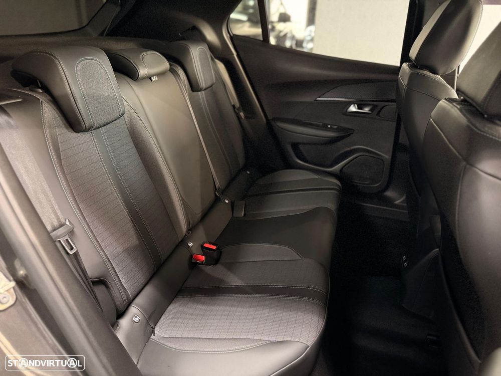 Peugeot 2008 1.2 PureTech Allure Pack EAT8 - 12