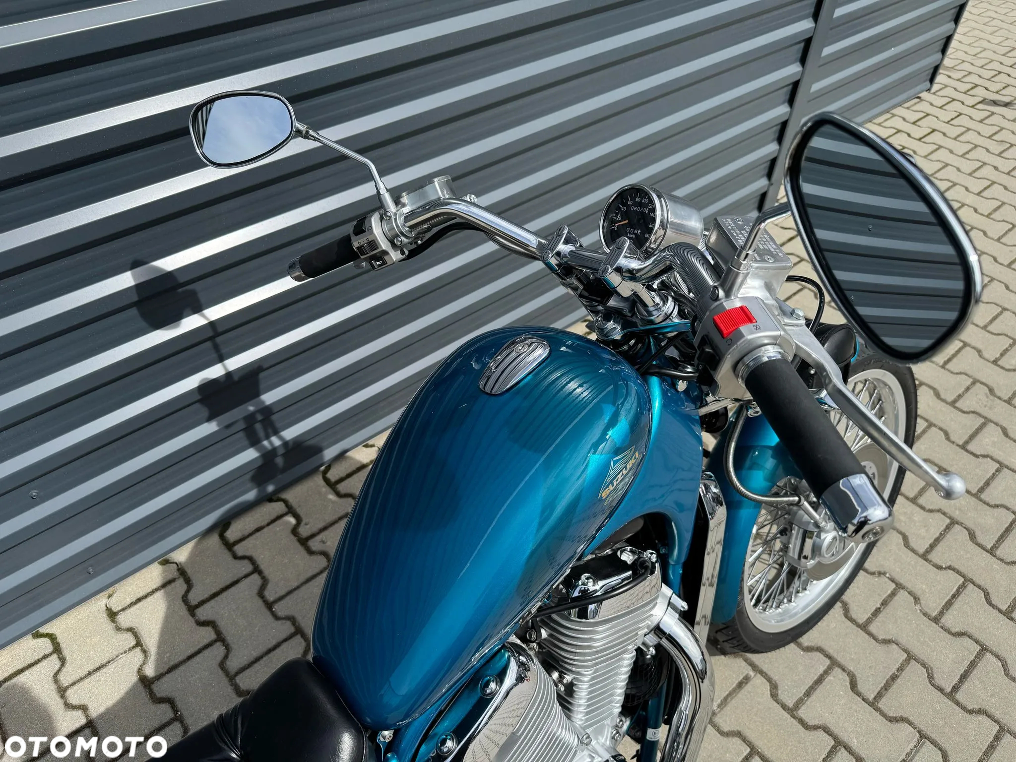 Suzuki VS - 8