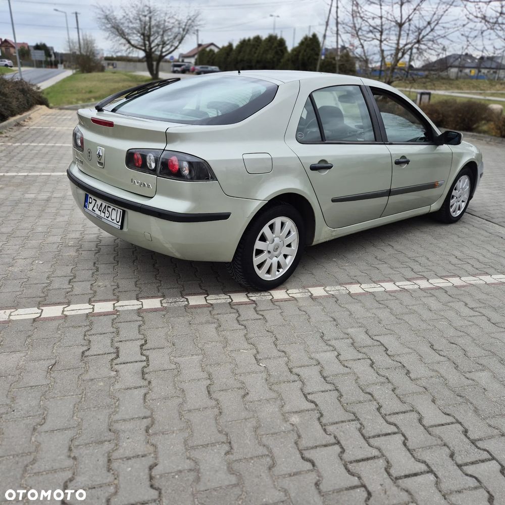 Renault Laguna 1.8 Concorde - 6