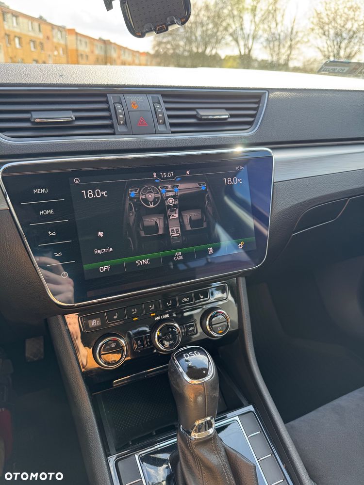 Skoda Superb 2.0 TDI Ambition DSG - 9