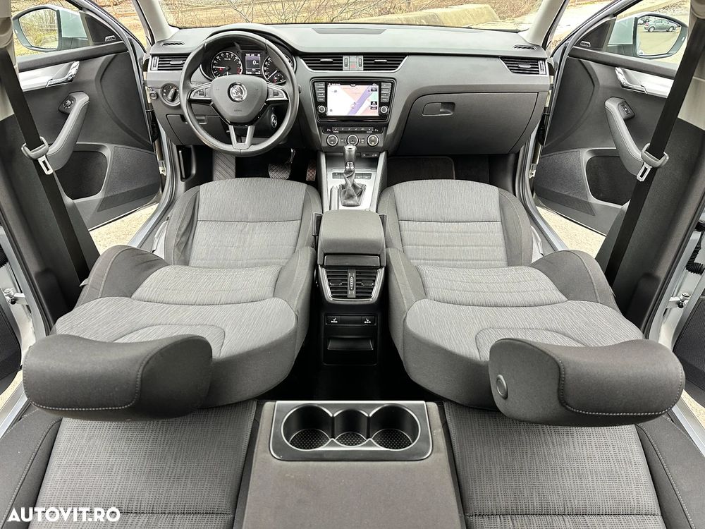 Skoda Octavia 1.6 TDI (Green tec) DSG Style - 5