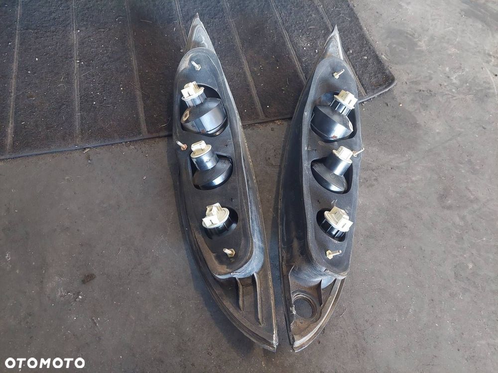 KOMPLETNY TYŁ KLAPA BAGAŻNIKA ZDERZAK LAMPY FORD PUMA I COUPE 61 ID: 238200 - 3