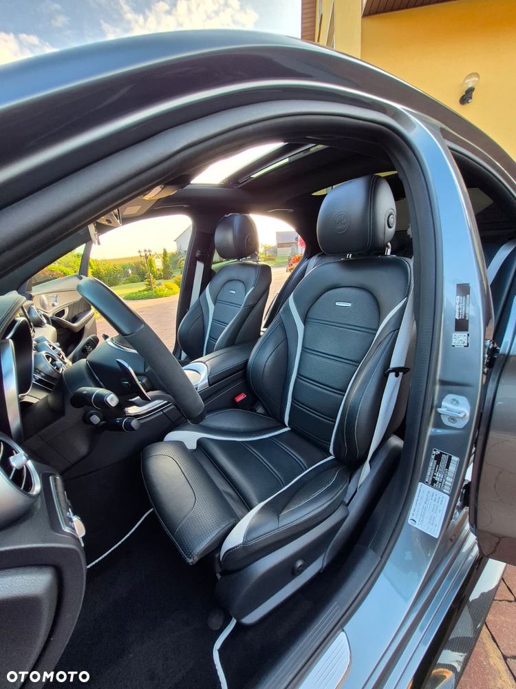 Mercedes-Benz Klasa C AMG 63 S - 17