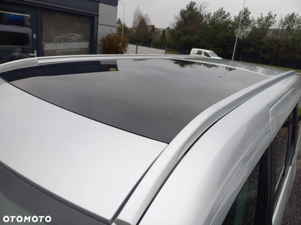 Ford Tourneo Connect Grand 1.5 TDCi Start/Stop Titanium - 11