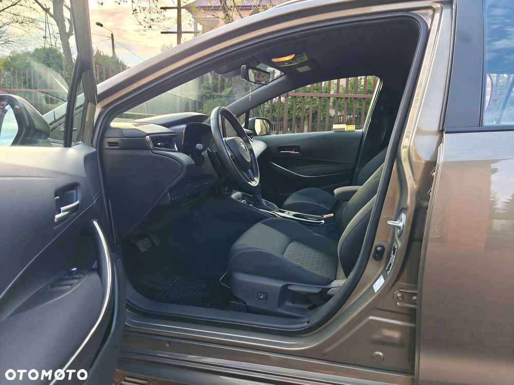 Toyota Corolla 2.0 Hybrid Comfort - 19