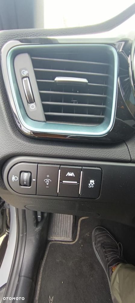 Kia Ceed - 12