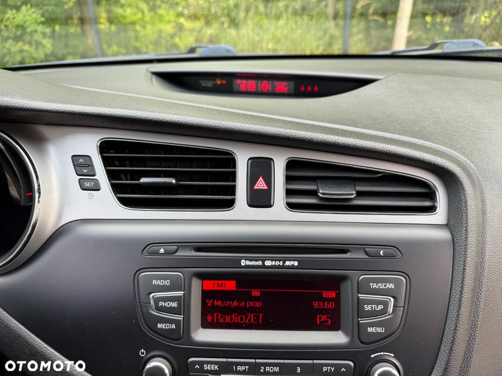 Kia Ceed Cee'd 1.6 GDI M - 12
