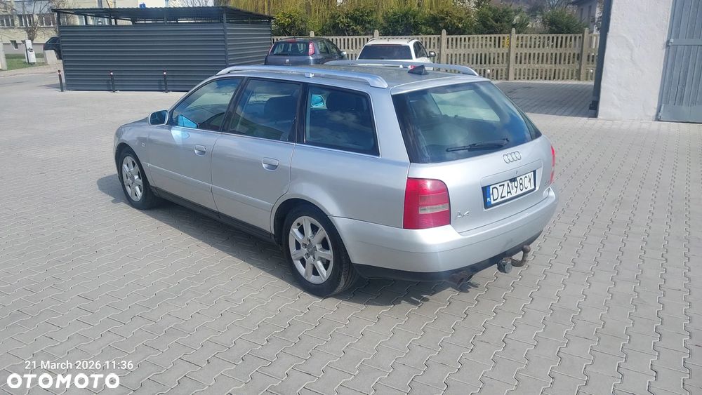 Audi A4 Avant - 9