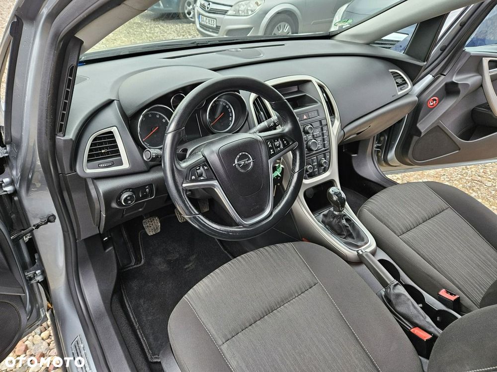 Opel Astra - 8